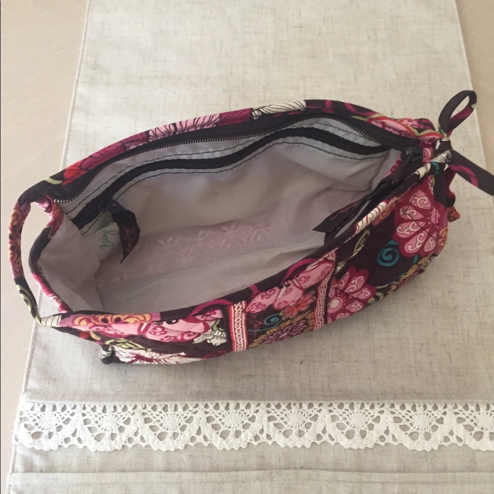 Vera Bradley cosmetic case - Picture 9 of 9